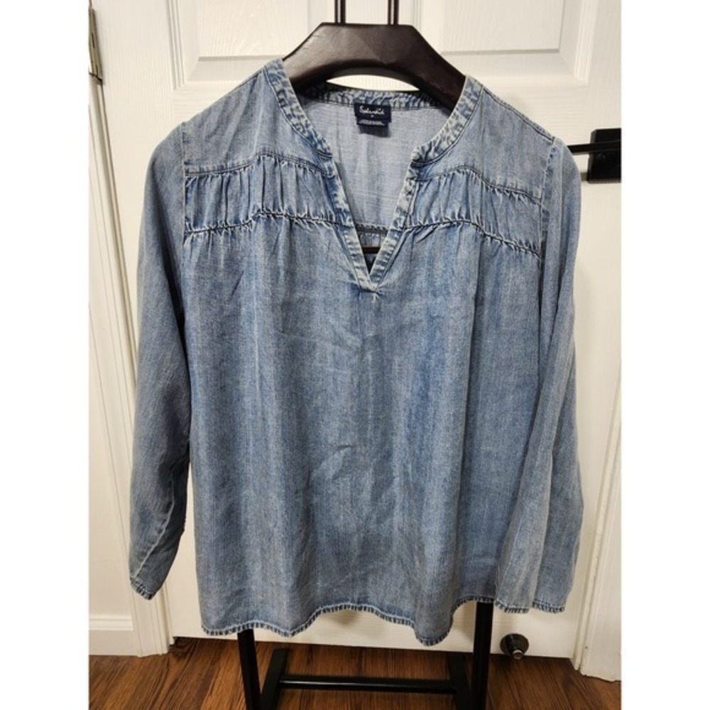 Splendid Lyocell Chambray Split Neck Blouse Light Wash Blue Size M 1753910